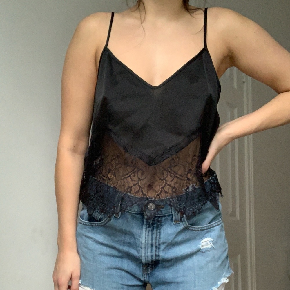 WAYF Black Lace Trim Camisole Strappy Y2K Coquette Sz Medium Elegant